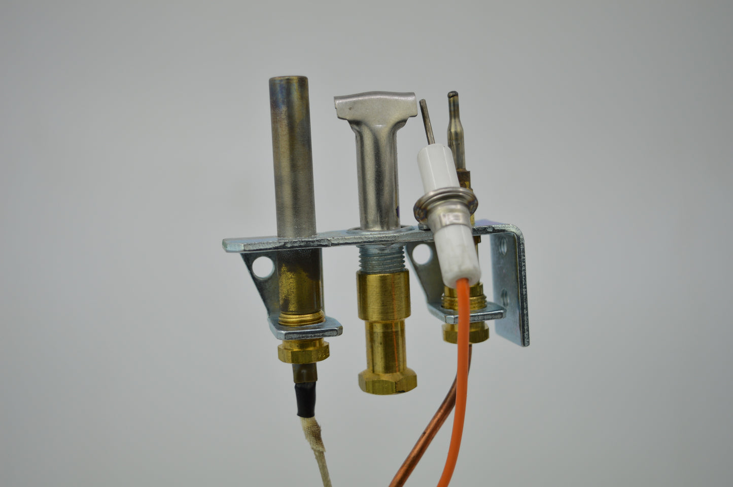 Robertshaw Three way Pilot Assembly Natural Gas